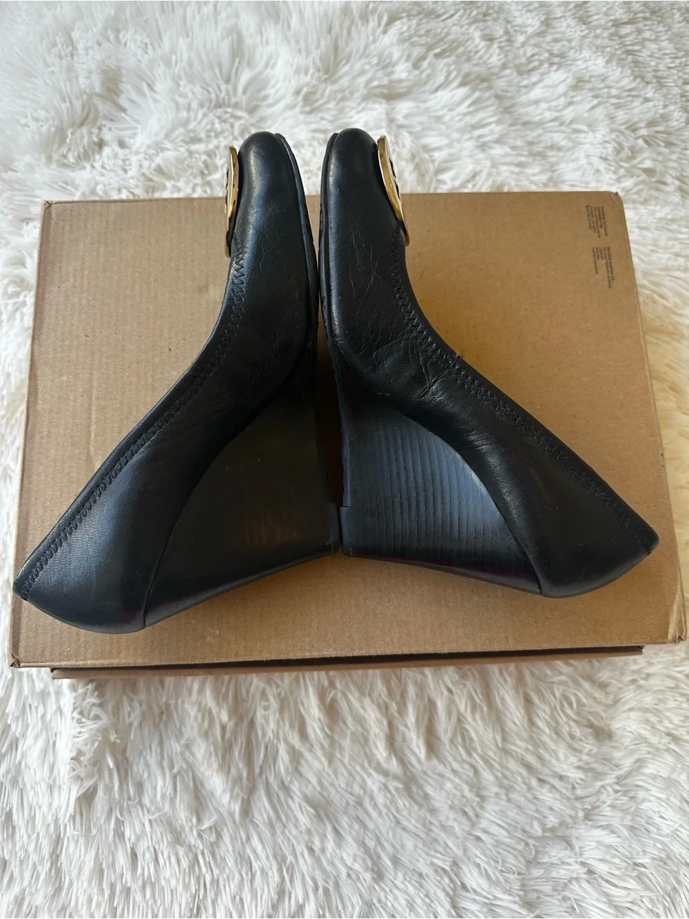 Tory Burch Black Leather Wedge Pumps Gold Double T Logo Shoes Women’s Size 5.5